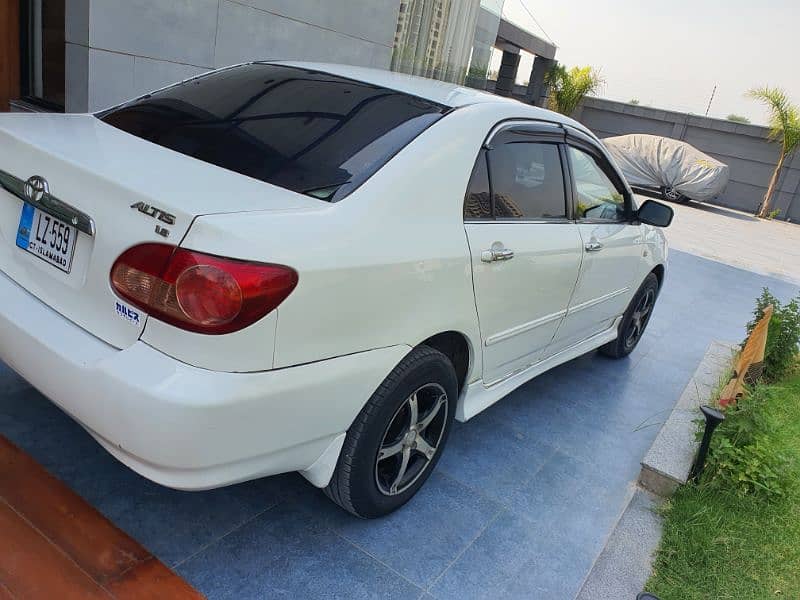 Toyota Corolla Altis 2005 Auto full option 5