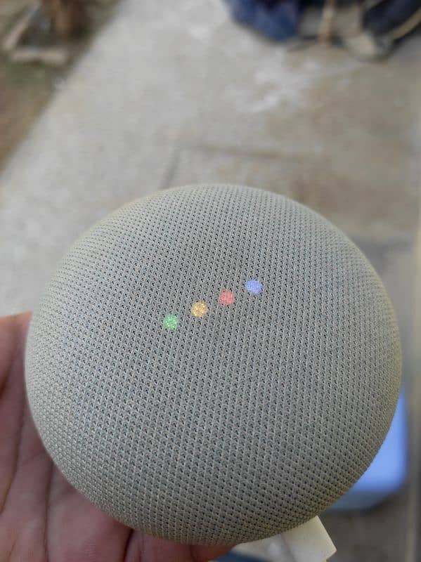 Google Home mini | Smart speaker on command 0