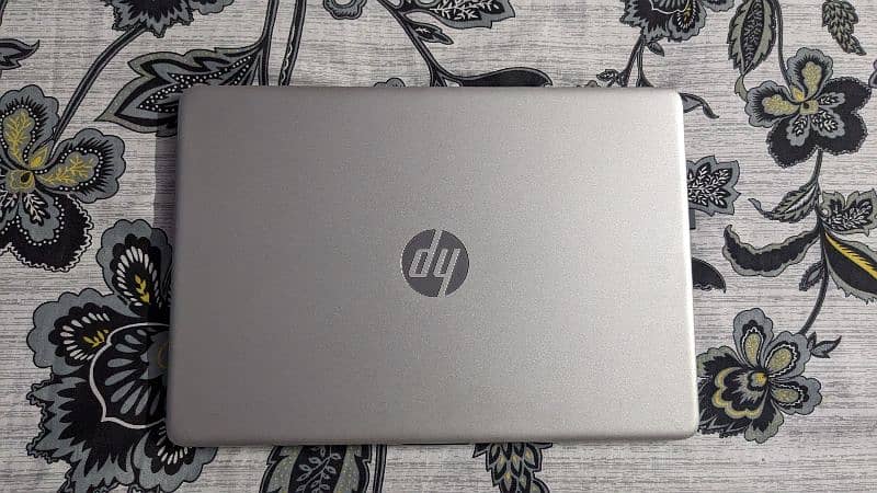 HP Notebook 15-cf006nx 1