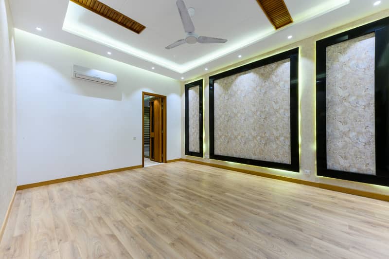 D H A Lahore 1 Kanal Mazhar Munir Design House With 100% Original Pictures Available For Rent 26