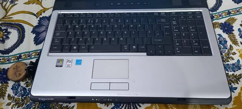 laptop for sale. Toshiba satellite L300 1