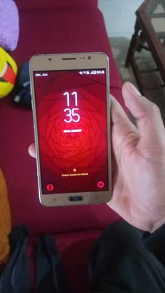 Samsung Mobile J7 (10) 2gb and 16gb