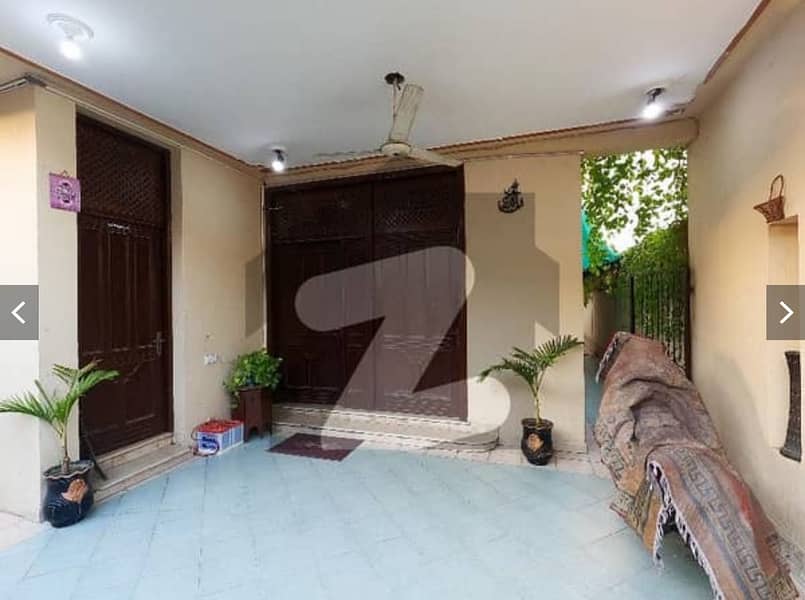 10 Marla Double Story House For sale Qayyum Block Mustafa Town Lahore. 1