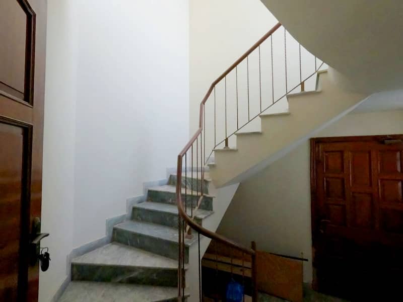 2 Kanal House With Basement - Prime Location - EME Society 33