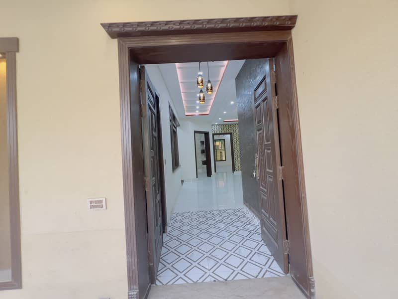 10 Marla Like Brand New House For Sale In Wapda Town Phase 1 Block E2 3