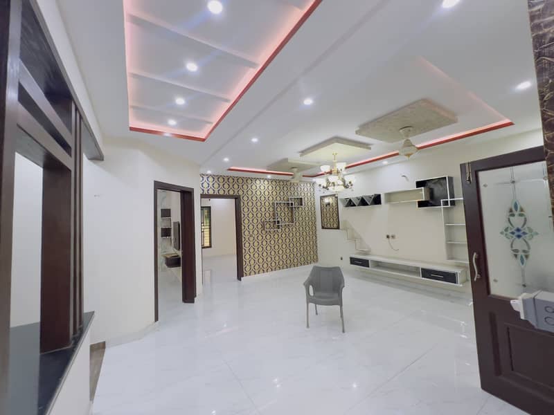 10 Marla Like Brand New House For Sale In Wapda Town Phase 1 Block E2 4