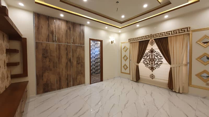 10 Marla Luxury Spanish House For Sale In Wapda Town Phase 1 Lahore 5