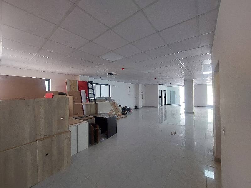 1 kanal Ground Floor Commercial Office Available For Rent Ready to Shift No Work Required 8