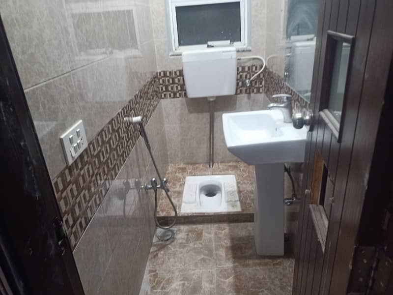 8 Marla 1st Floor With 2 washrooms Available For Rent In DHA Phase 5 13