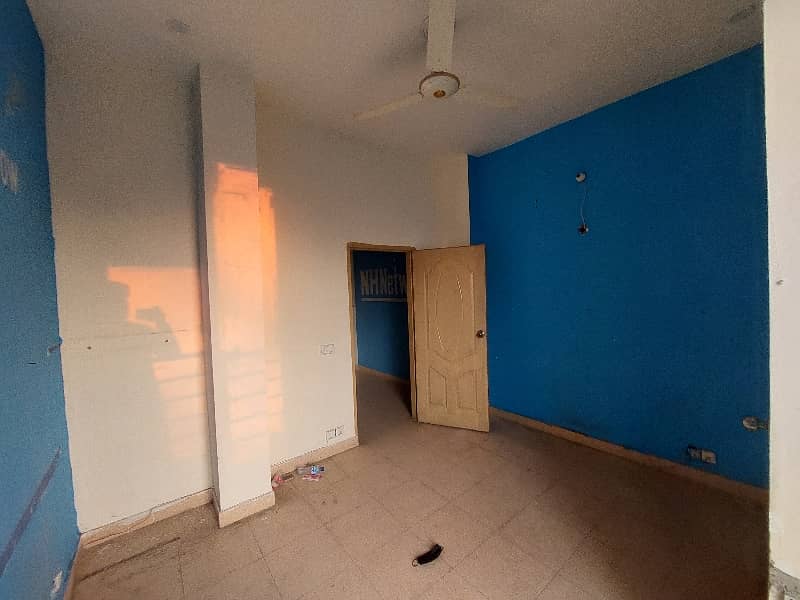 Flat 2nd Floor For Sale In Block H3 Johar Town 1