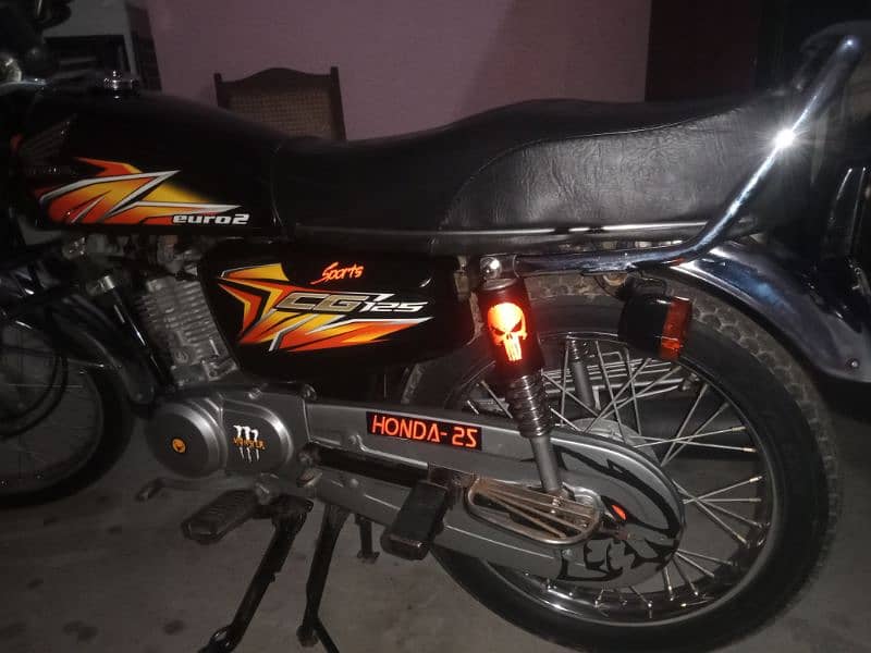 aoa sale my Honda 125 full lush condition original bike 5