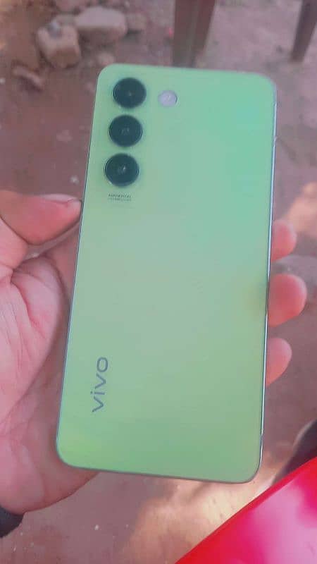 vivo y100 10 month warranty 6 128 4