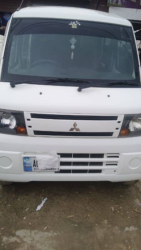 Mitsubishi Minicab Bravo 2013 0