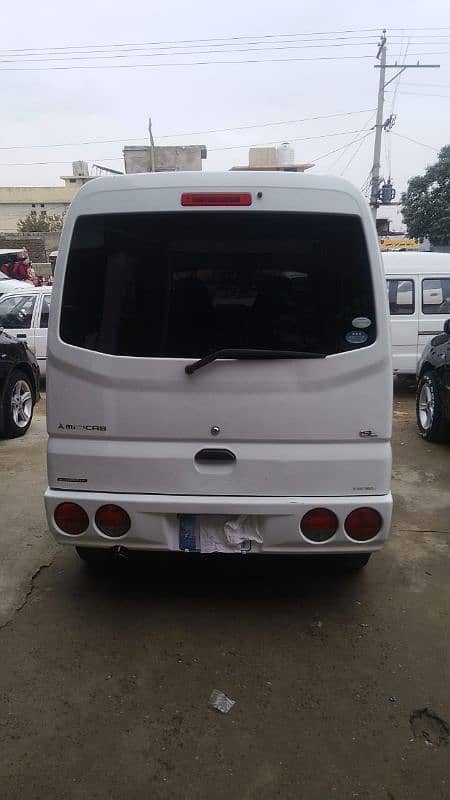 Mitsubishi Minicab Bravo 2013 2