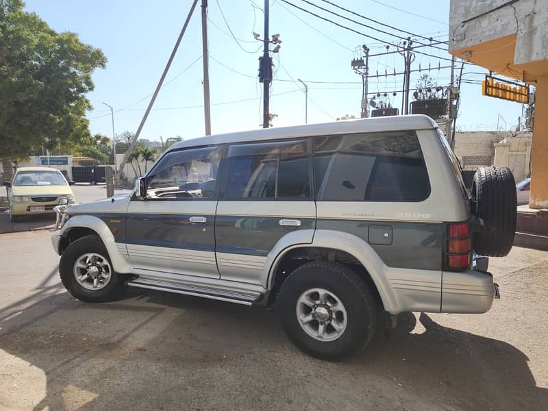 Mitsubishi Pajero 1995 Exceed variant 8