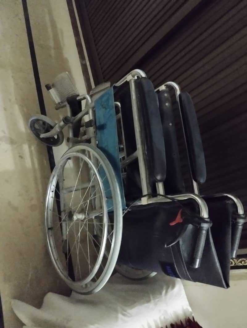 Medical bed / patient bed / Hospital bed / wheel chair for sale 1