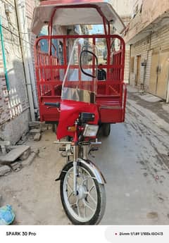 United Loader Rickshaw 100cc good condition