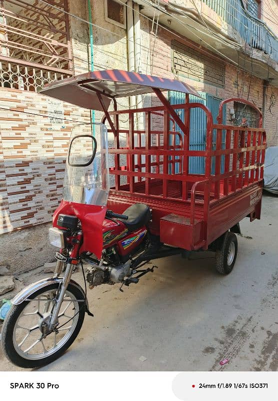 United Loader Rickshaw 100cc good condition 2