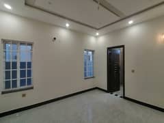 10 Marla Lower Portion for rent in Central Park Housing Scheme