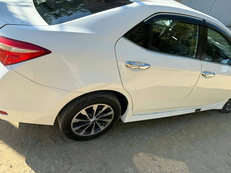 Toyota Corolla Altis 2017 3