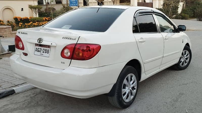 Toyota Corolla 2004 SE SALOON 1.6 MANUAL 2