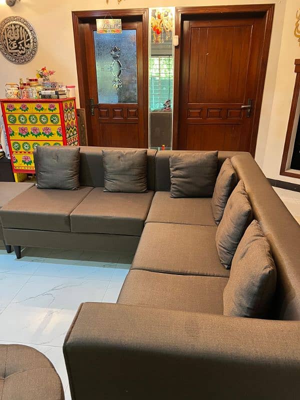 L-Shaped 7 seater sofa with 2 round sofa 0