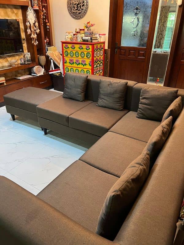 L-Shaped 7 seater sofa with 2 round sofa 2