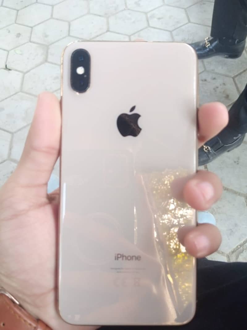 Apple iPhone XS Max 0