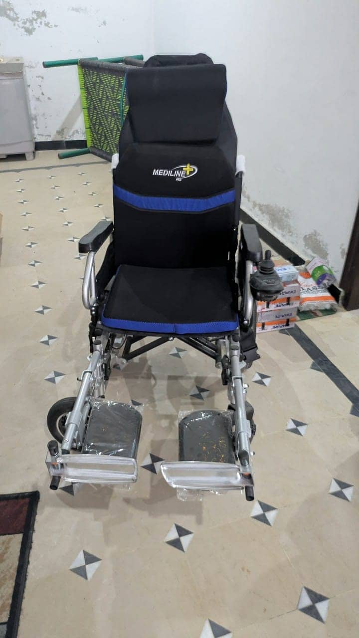 Electric wheel chair 13