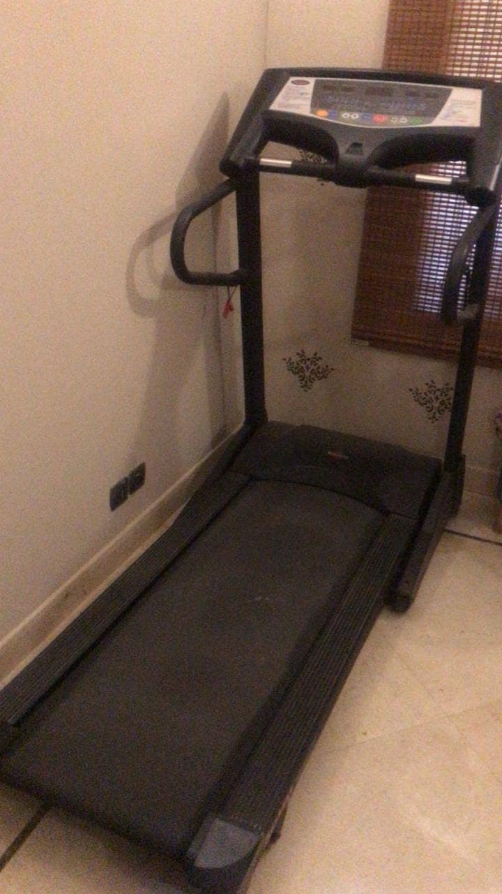 Running Machine / Treadmill 1