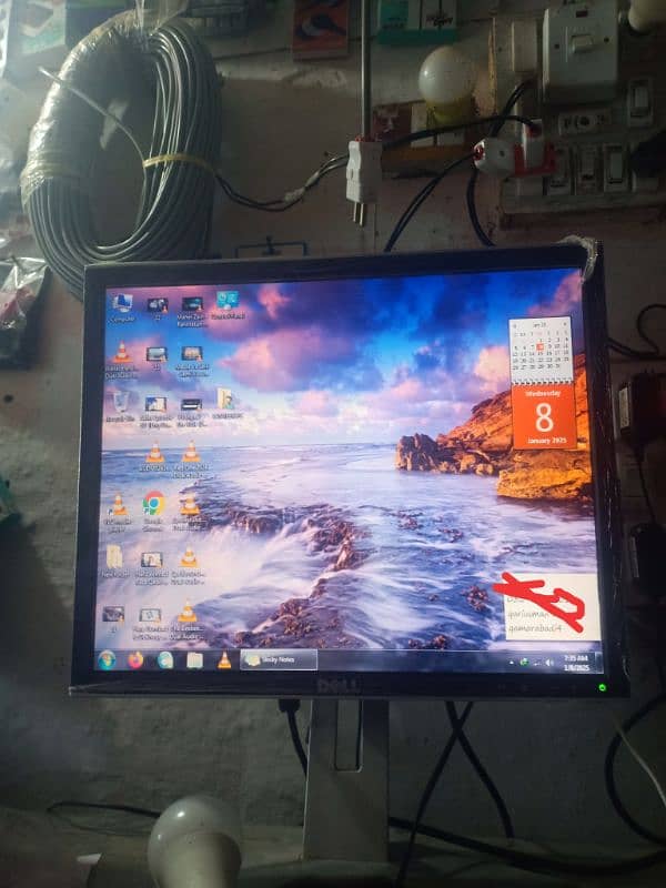 Dell 19 inch LCD 12 Day used 5