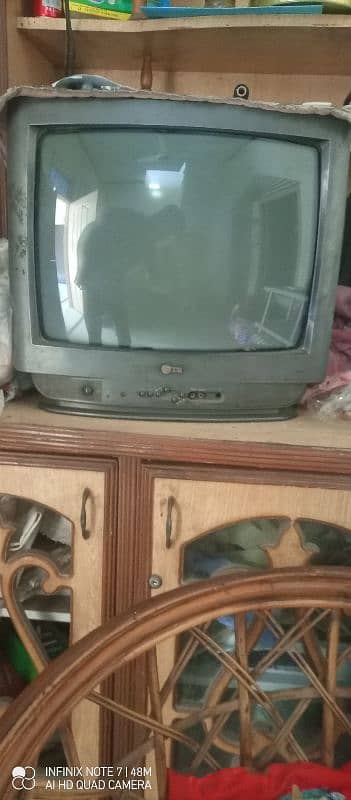 LG tv 21 inch 1