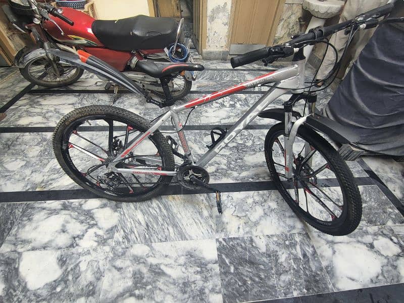 Royal Bicycle Aluminium Body 26 inch 4