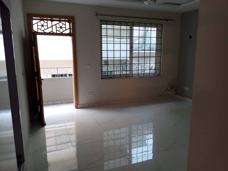 UPPER PORTION FOR RENT 9