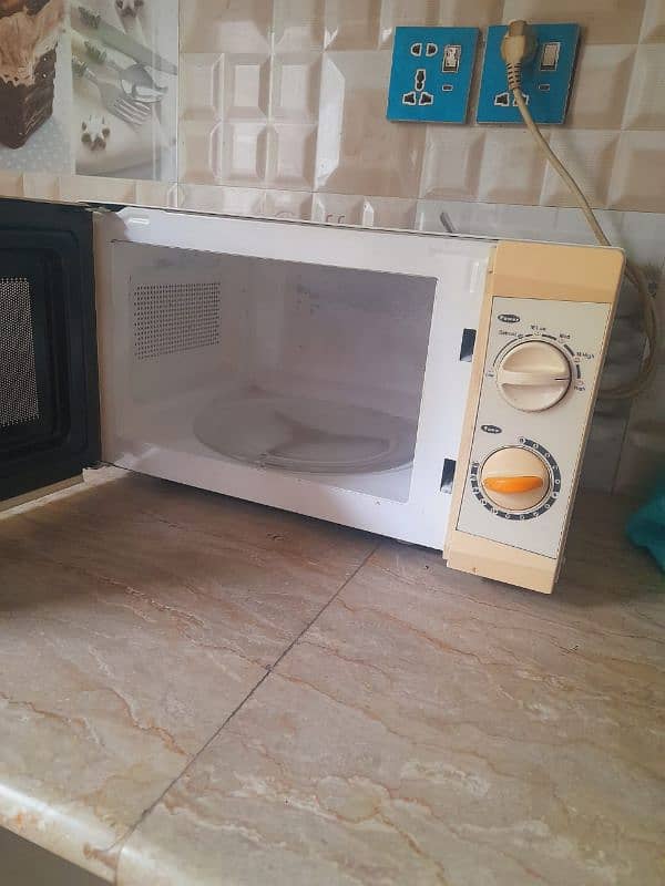 Microwave oven Orient 3