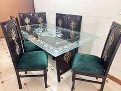 2 months used 8 chairs dining set