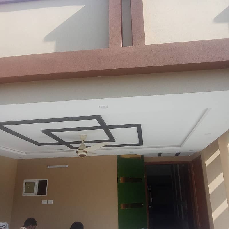 10 marla house for rent in Faisal town for Family and Silent office (Call center + Software house) and Beauty saloon and clinic and ladies parlor 1