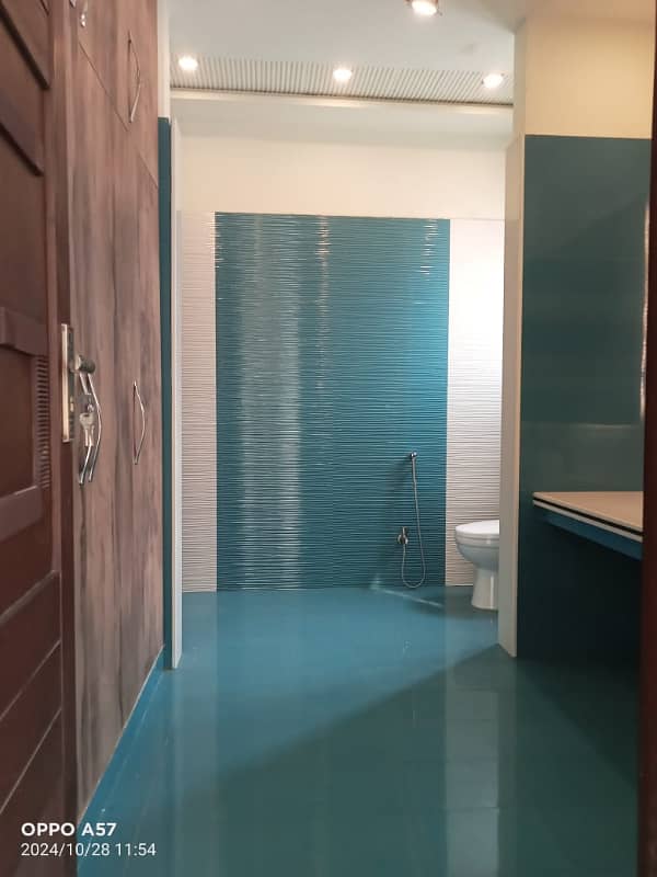 10 marla house for rent in Faisal town for Family and Silent office (Call center + Software house) and Beauty saloon and clinic and ladies parlor 6