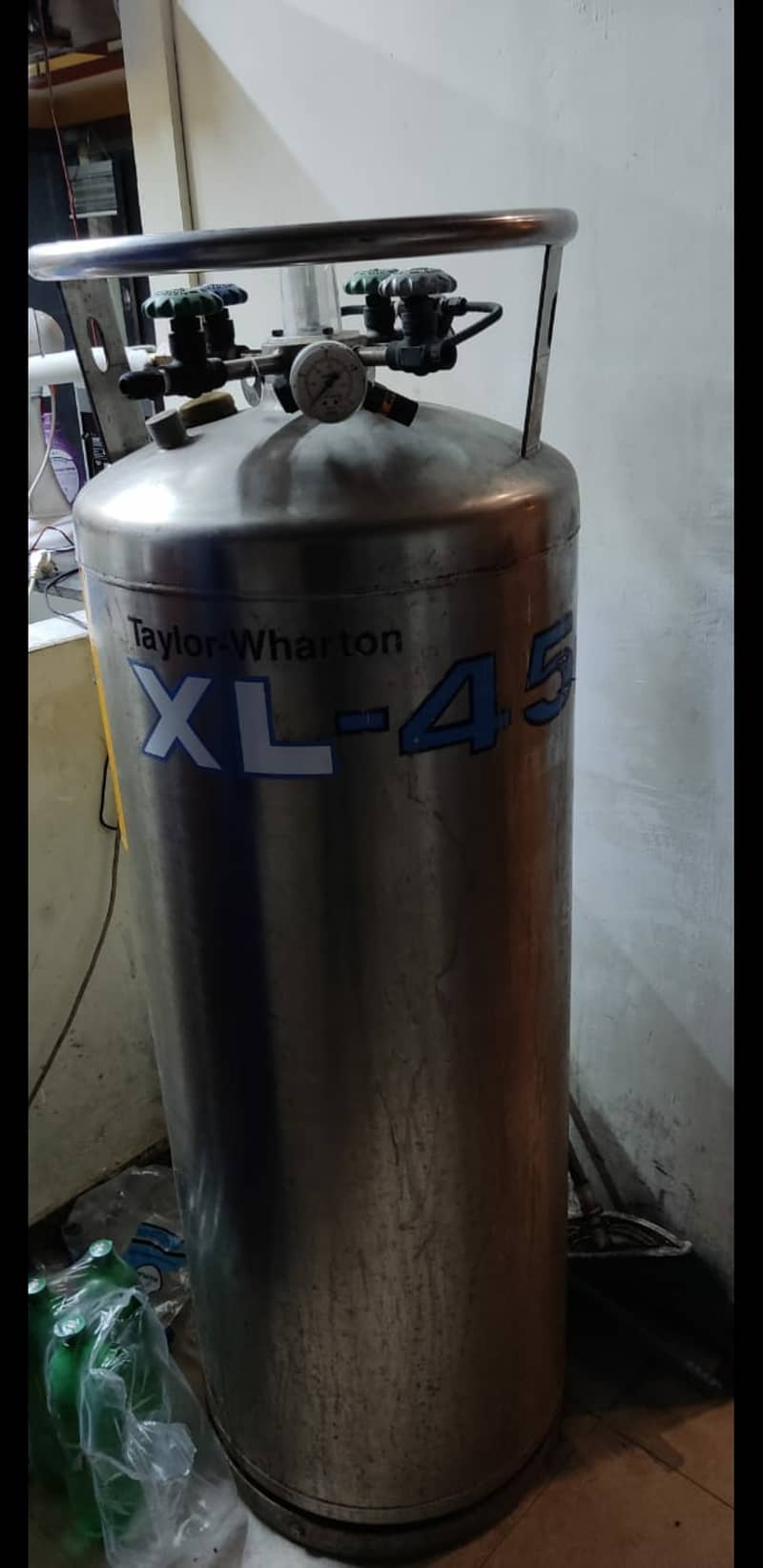 Loquid Nitrogen Container /cylender 0