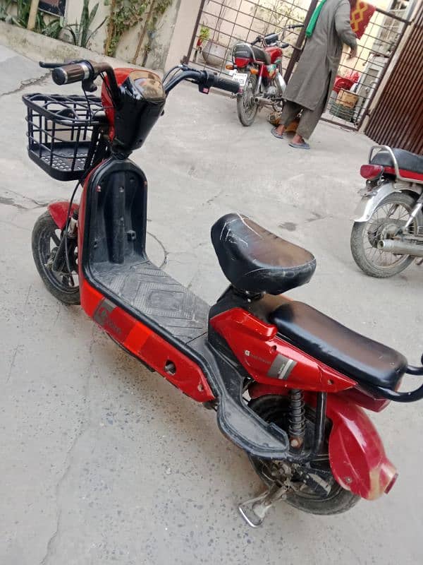 scooty for sale 2