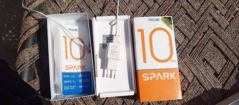 Tecno spark 10 pro 0