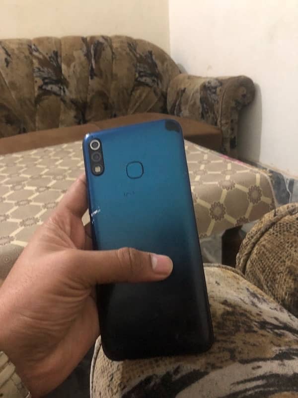 infinix hot 8 lite with box just 2 gb 32 03146202991 call kro 2