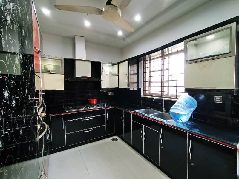 1 Kanal Owner Build Decent House With available Excellent location For Sale 24