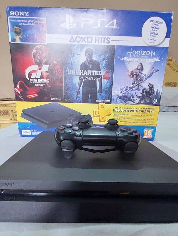 Playstation 4 Slim 1