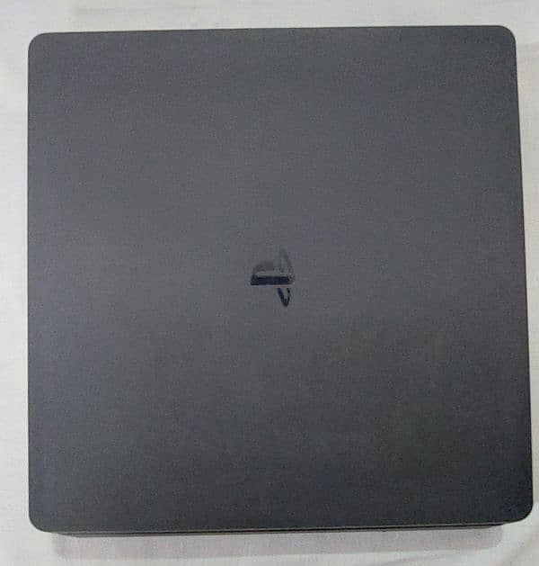 Playstation 4 Slim 6