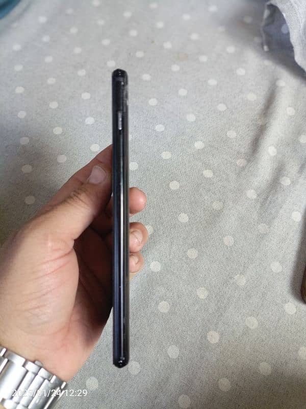 One Plus 6T 3