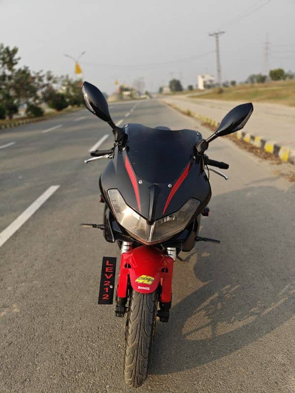 Benelli 302 R 2018 Model 1