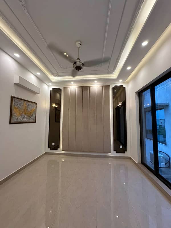 5 MARLA BEAUTIFUL BRAND NEW HOUSE FOR RENT IN DHA LAHORE 13