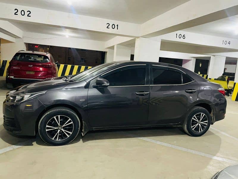 Toyota Corolla GLI 2018 Genuine Condition Fully Company Maintained 3