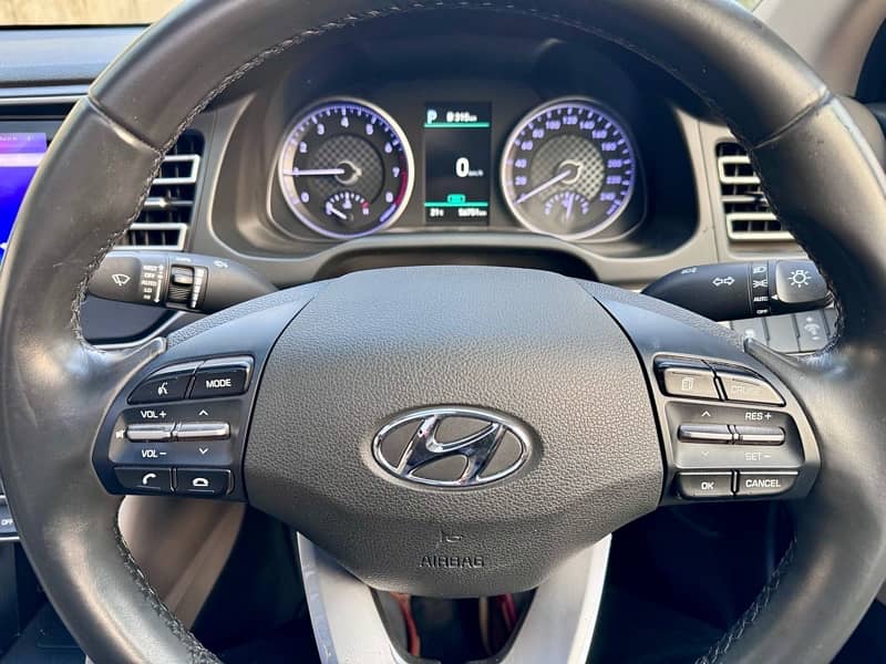 Hyundai Elantra 2022 GLS 2.0 10